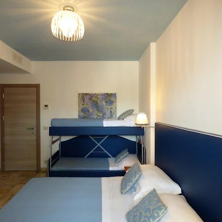 Hotel Giulio Cesare Cinquale Buitenkant foto